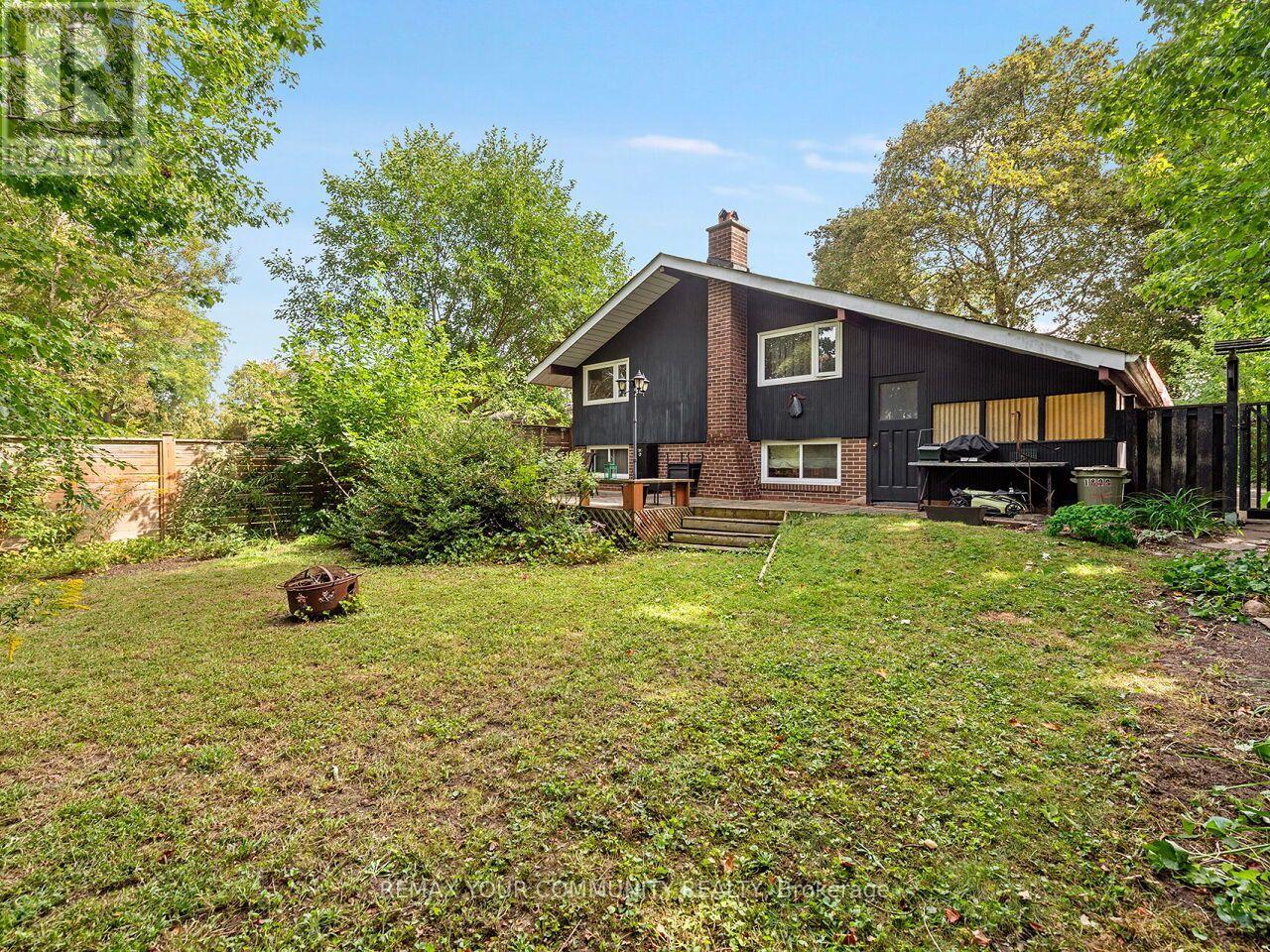 1899 DELANEY DRIVE - 37