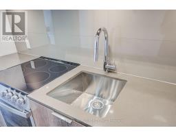 7203 - 448 Burnhamthorpe Road W, Mississauga, ON L5B0R4 Photo 13