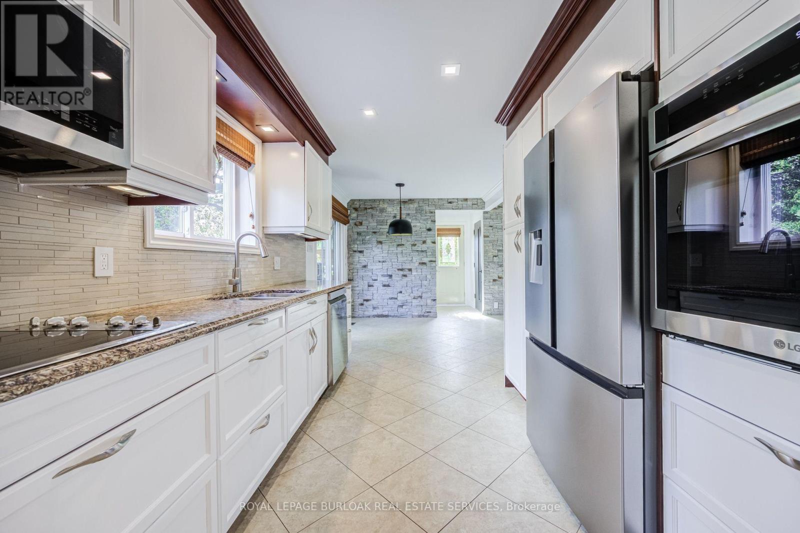 3148 TERRAVIEW COURT - 10