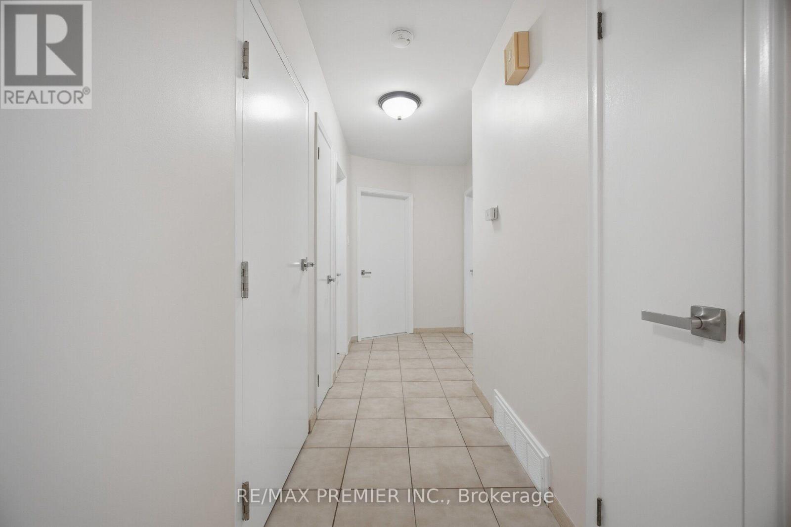 28 LANDRON CRESCENT - 20