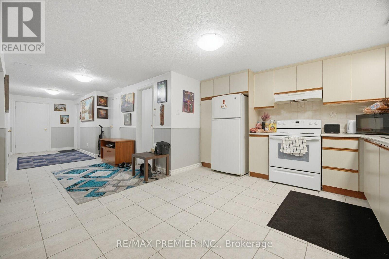 28 LANDRON CRESCENT - Image 35