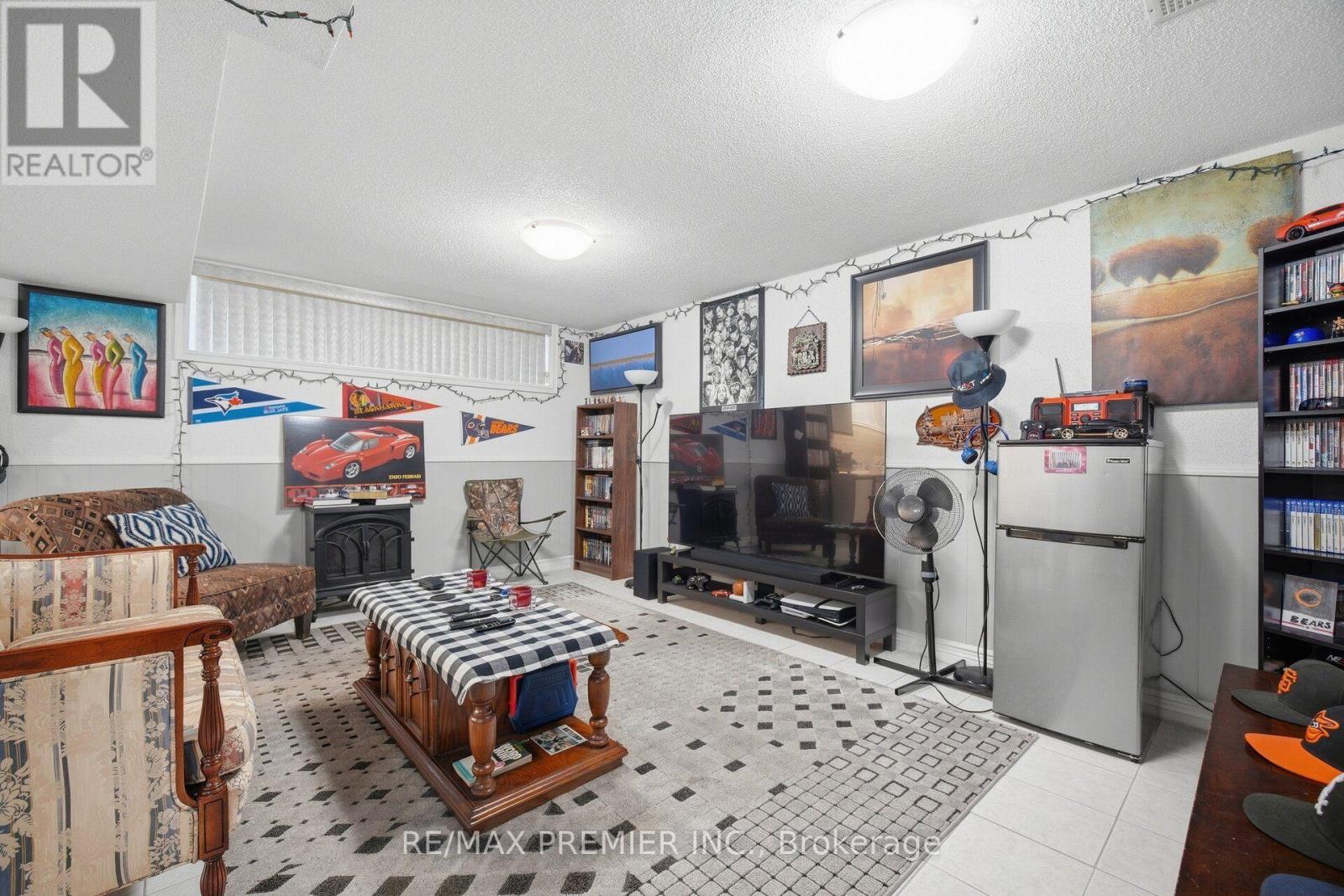 28 LANDRON CRESCENT - Image 39