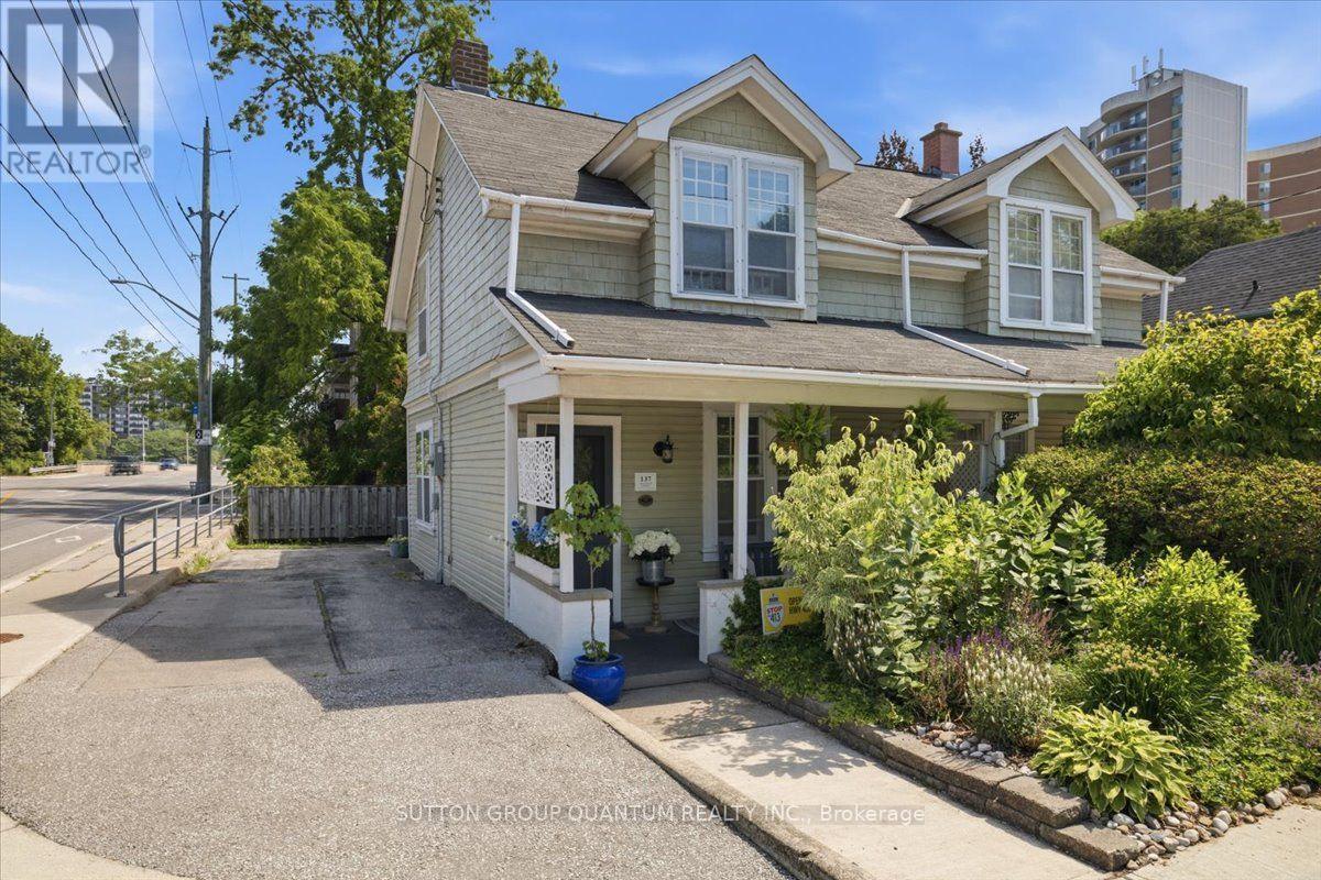 Photo of 137 CHISHOLM STREET