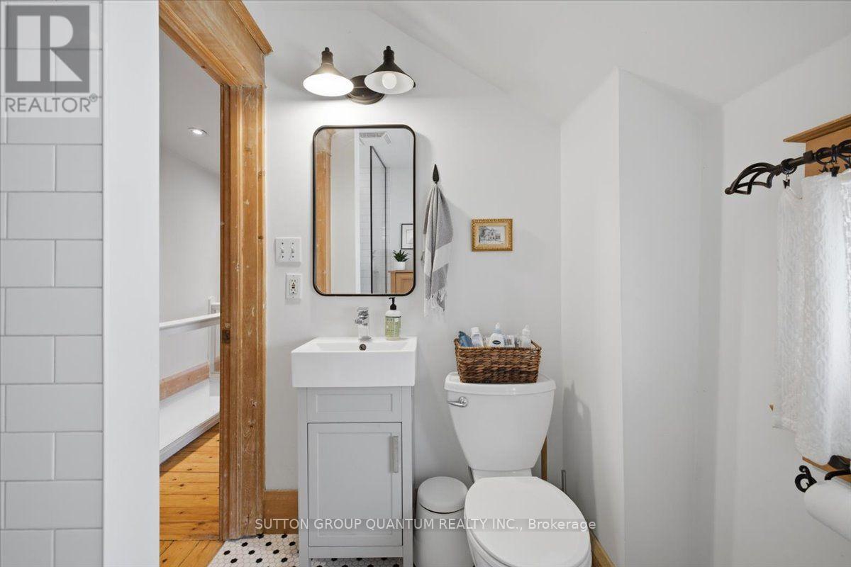 137 CHISHOLM STREET - Image 32