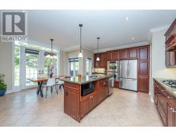 26 Imperial Lakes Drive, Brampton, ON L6P2V3 Photo 12