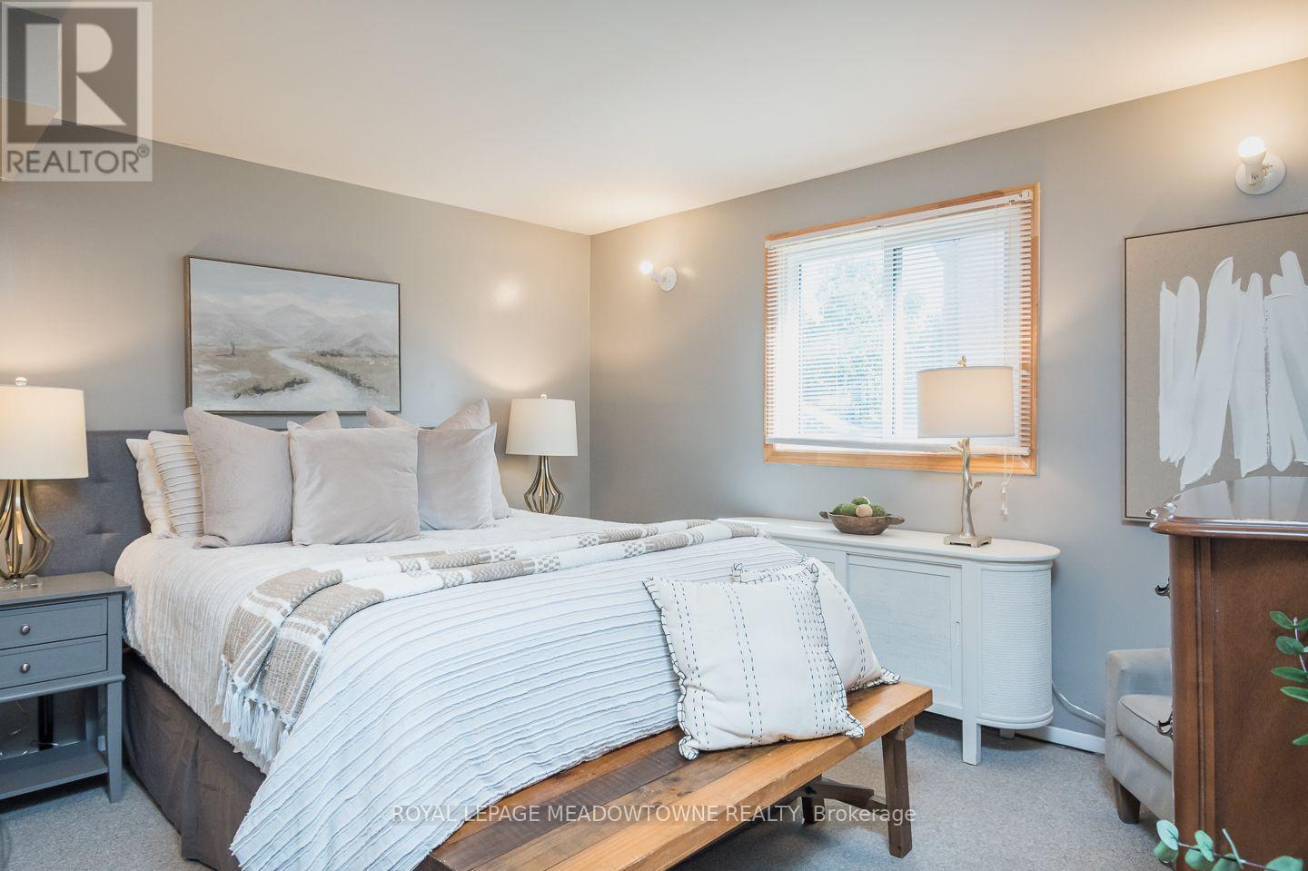 584 HAYWARD CRESCENT - Image 30