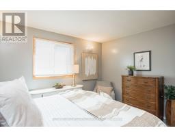 584 Hayward Crescent, Milton, ON L9T4W7 Photo 32