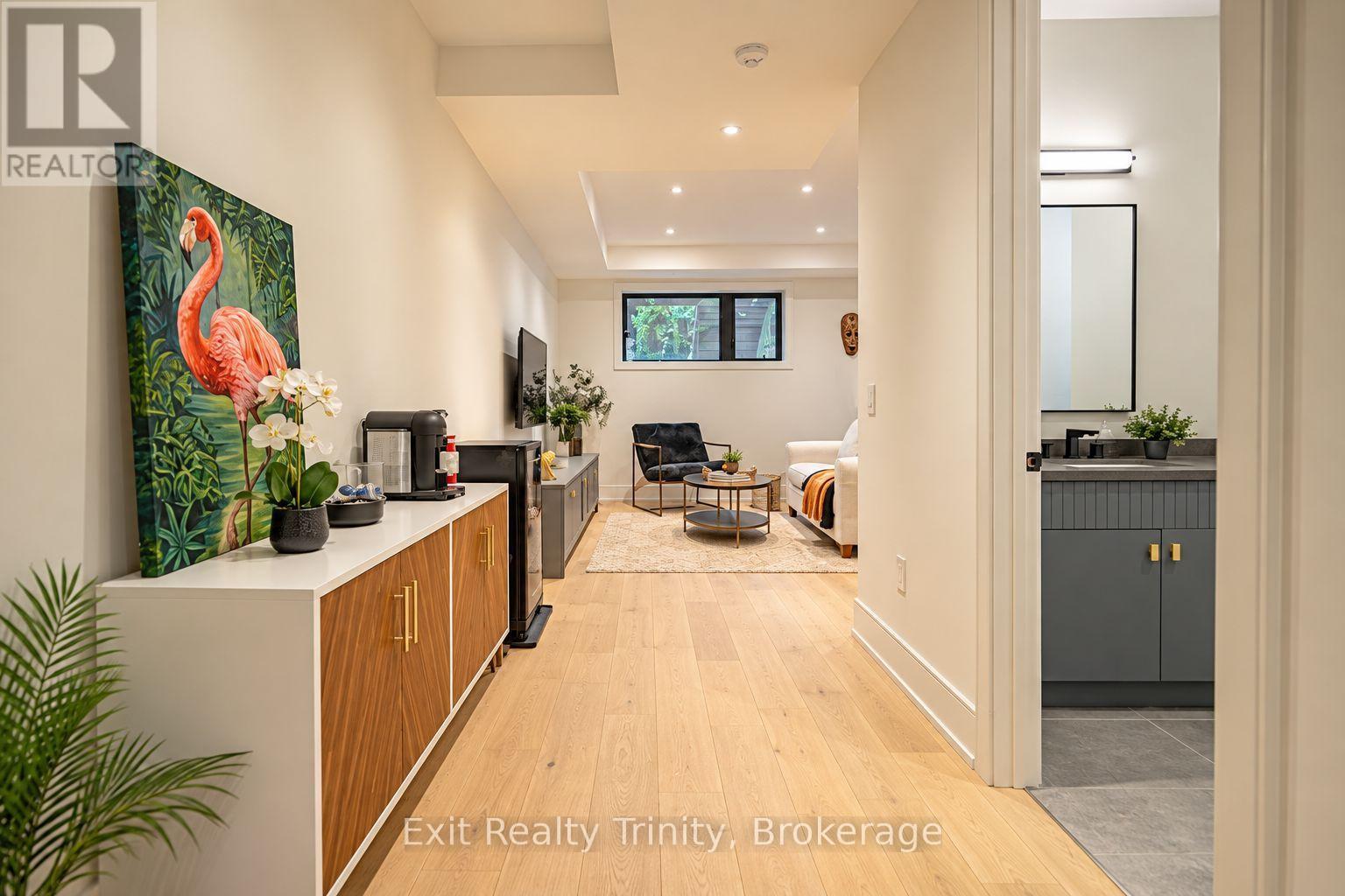 152 SHELDON AVENUE - Image 39