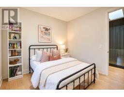 152 Sheldon Avenue, Toronto, ON M8W4L6 Photo 32