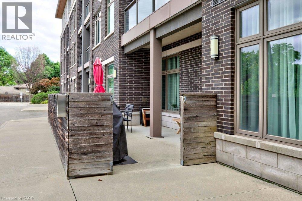 #225 457 PLAINS Road - Image 25