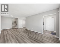 4pc Bathroom - 42 Terrace Avenue, Welland, ON L3C2C4 Photo 11
