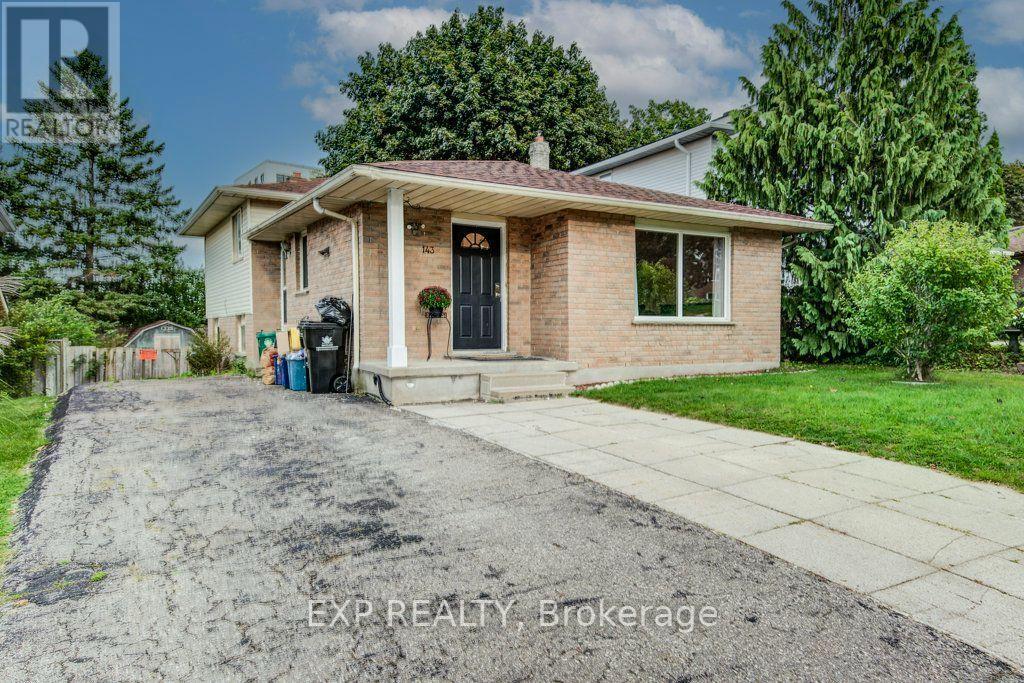 143 SUNRISE PLACE — photo 2