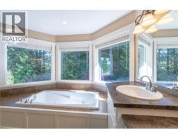 3079 Jameson Rd, Nanaimo, BC V9R6W8 Photo 40