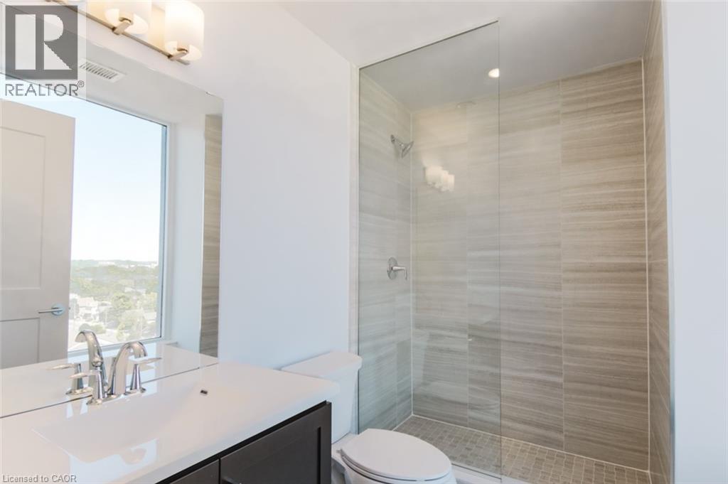 155 Caroline Street South — photo 18