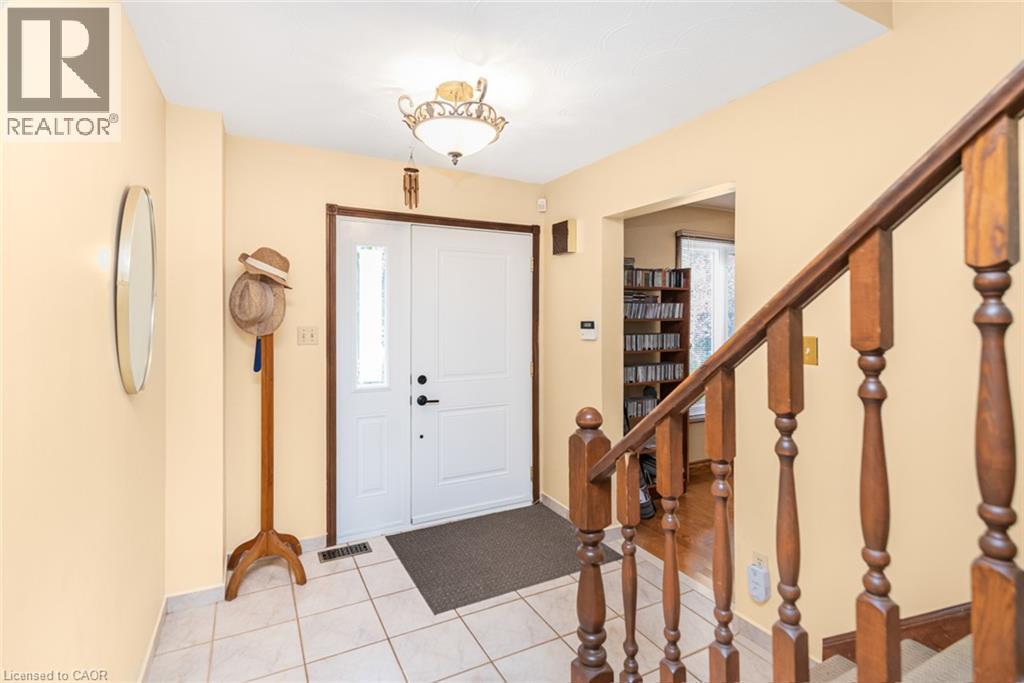 311 HEMLOCK Avenue, Stoney Creek, Ontario, L8E4J9, Stoney Creek, Ontario — photo 3 of 5
