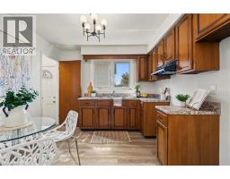 Foyer - 589 Mohawk Road W, Hamilton, ON L9C1X5 Photo 9
