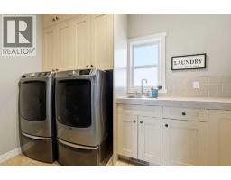 Den - 17 Hammond Close, Sylvan Lake, AB T4S0C7 Photo 18