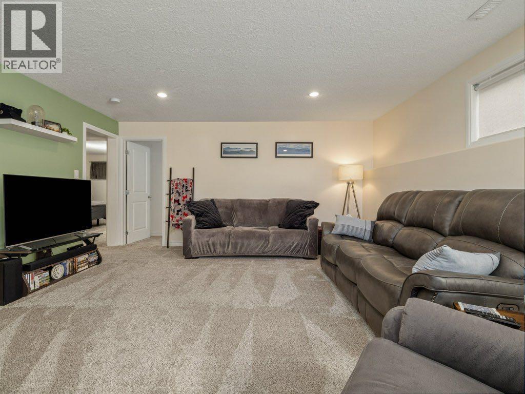 385 Thyrza Burkitt Link N photo 19