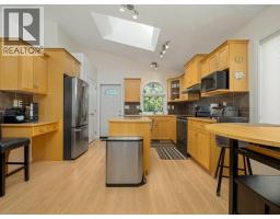 385 Thyrza Burkitt Link N, Lethbridge, AB T1H5M5 Photo 8
