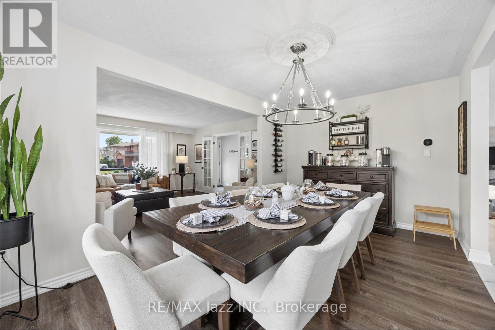 510 FAIRGLEN AVENUE - 11