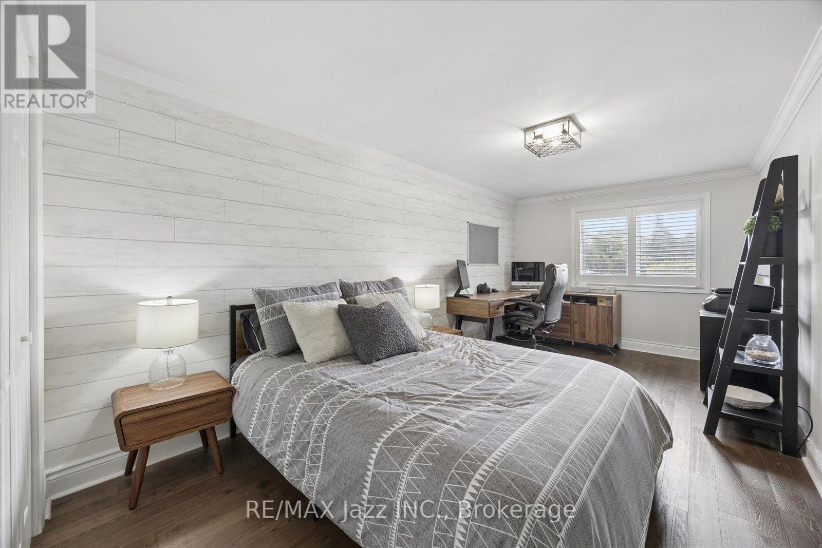 510 FAIRGLEN AVENUE - Image 25