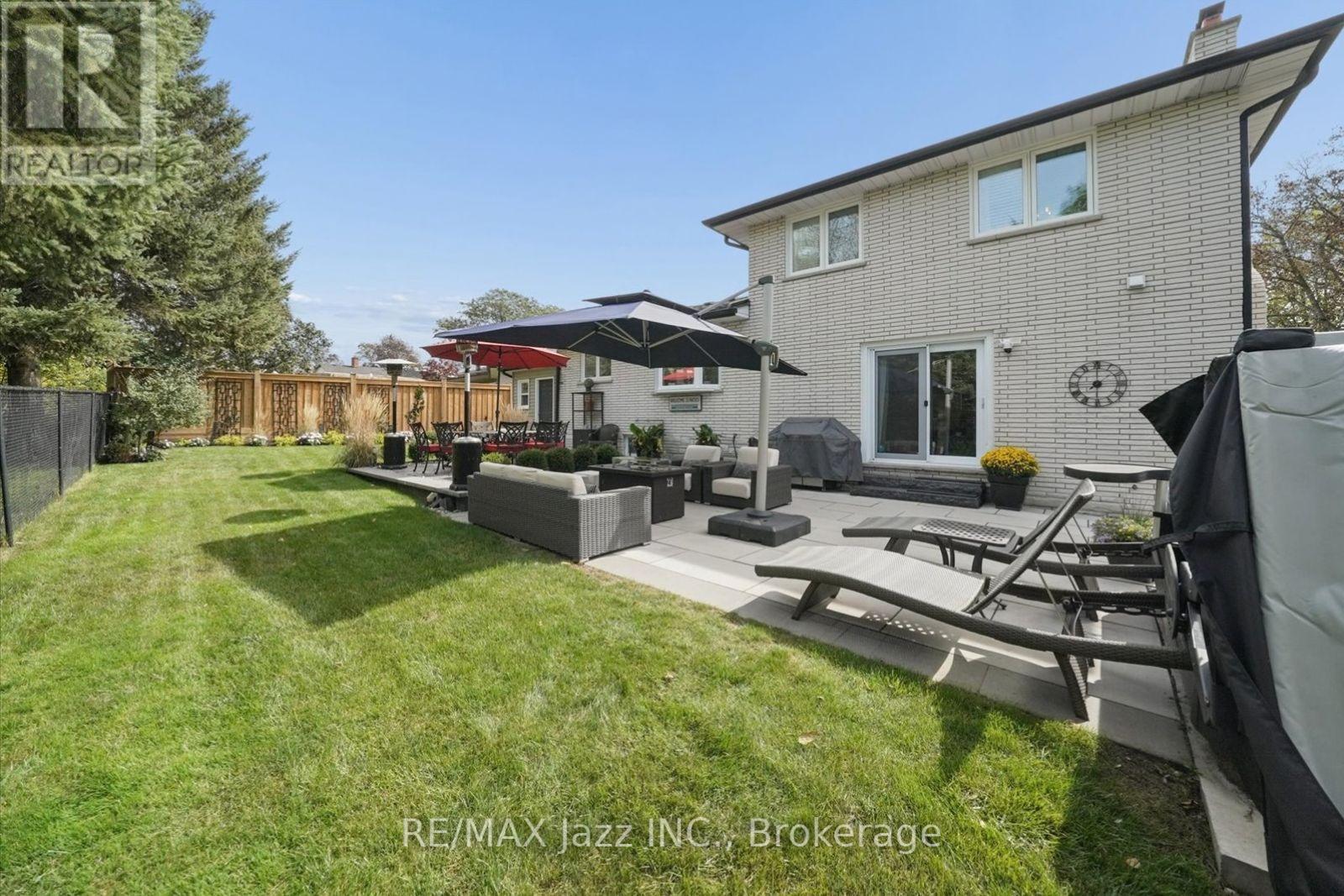 510 FAIRGLEN AVENUE - 48