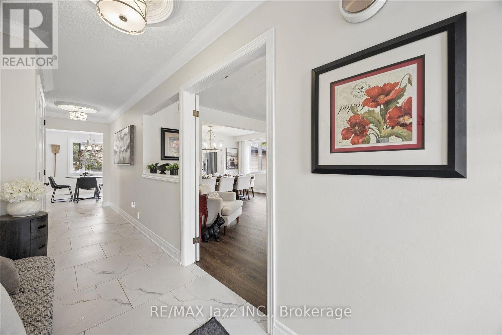 510 FAIRGLEN AVENUE - 7