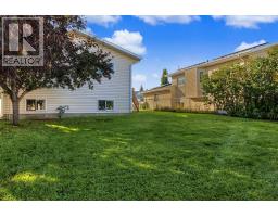 4pc Bathroom - 10613 91a Street, Grande Prairie, AB T8X1H7 Photo 8