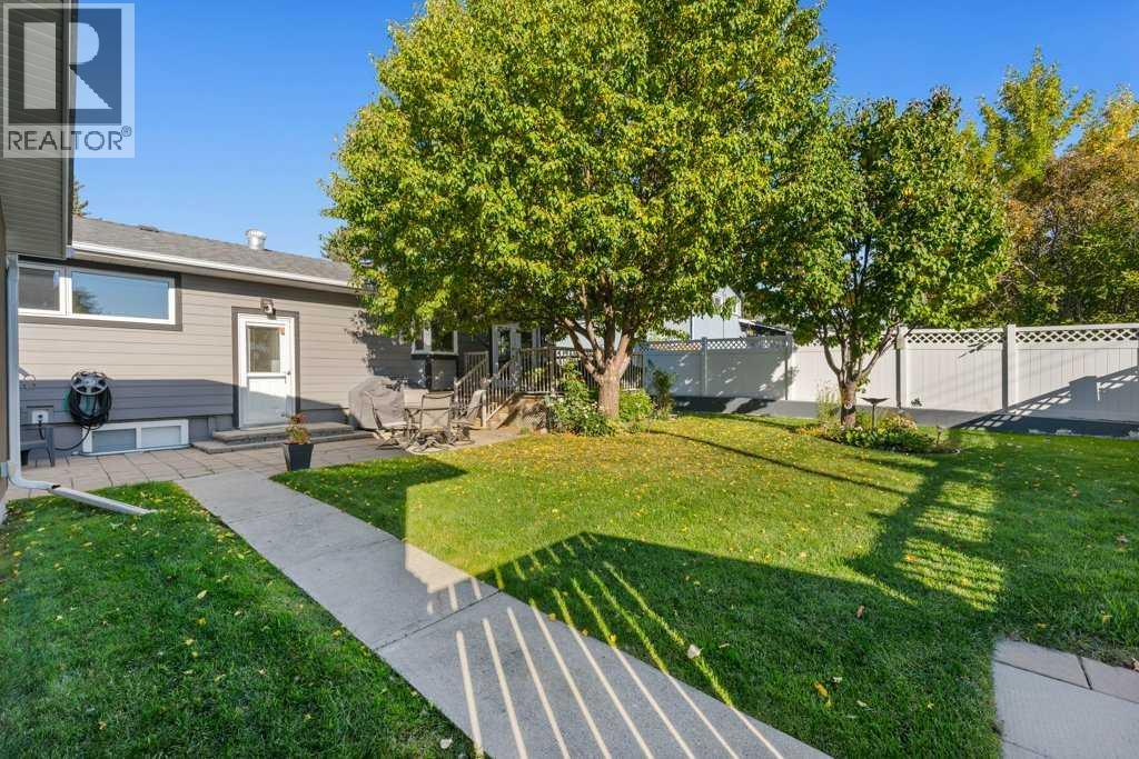 7804 7 Street SW - photo 33