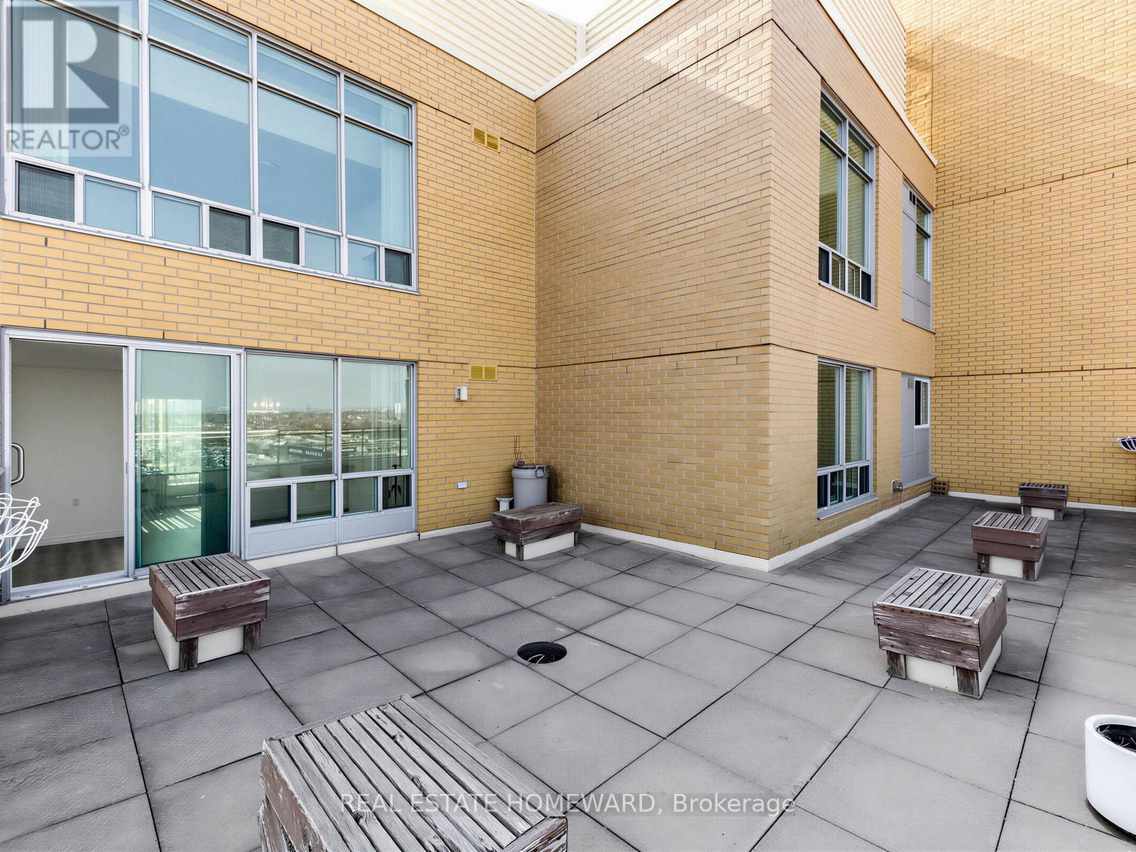 #1102 2800 WARDEN AVENUE - 25