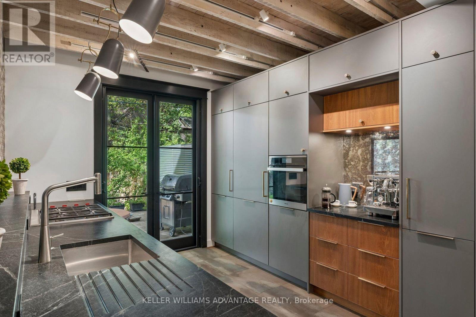 84 KINGSMOUNT PARK ROAD - 13