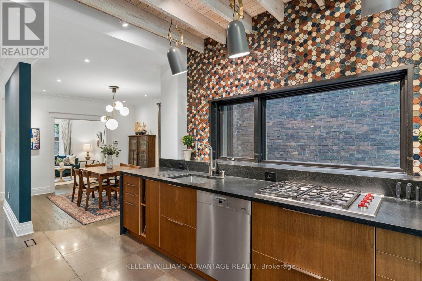 84 KINGSMOUNT PARK ROAD - 14