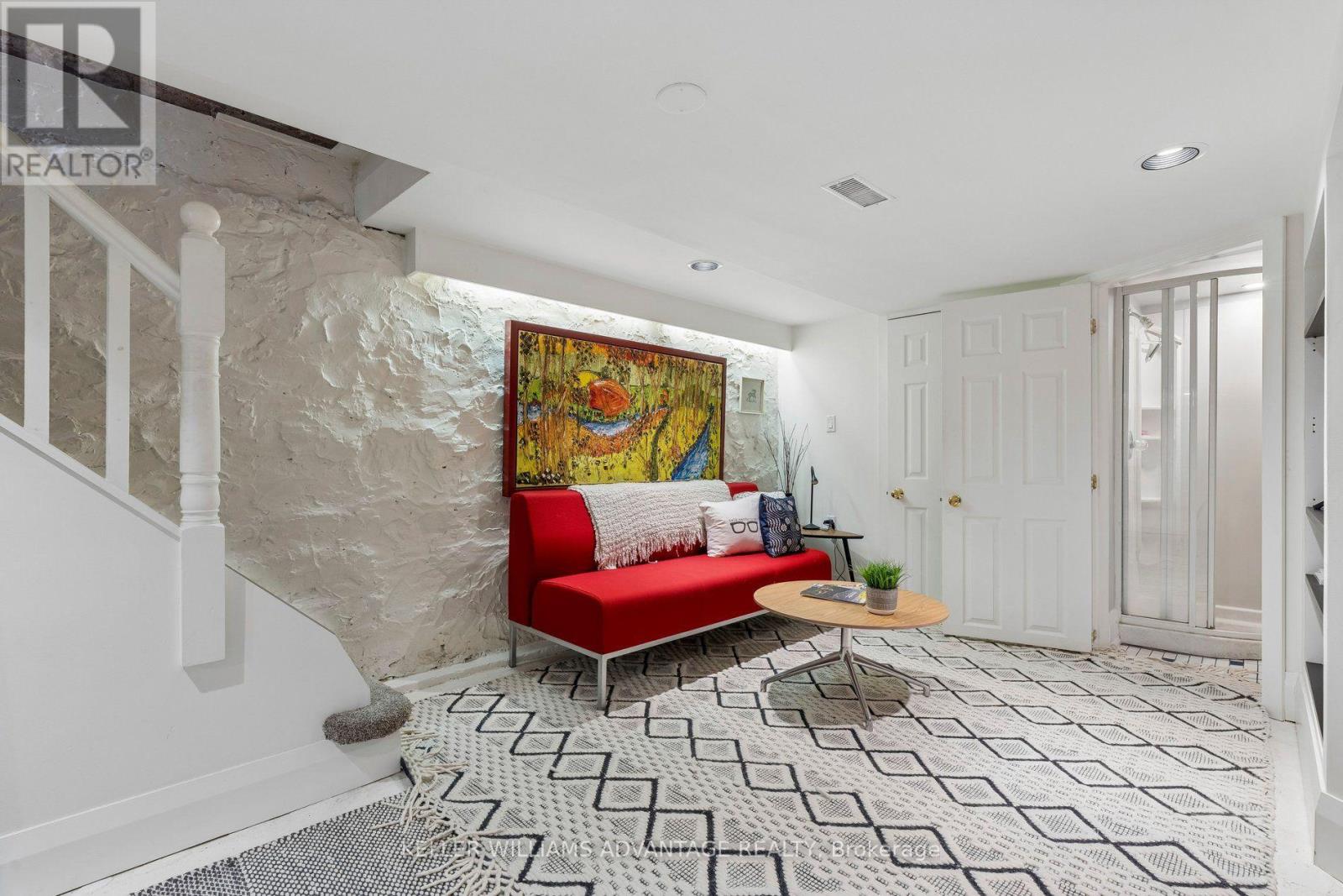 84 KINGSMOUNT PARK ROAD - Image 32