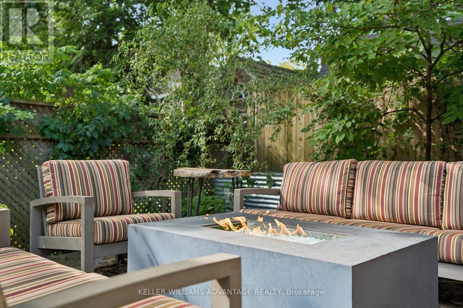 84 KINGSMOUNT PARK ROAD - 39