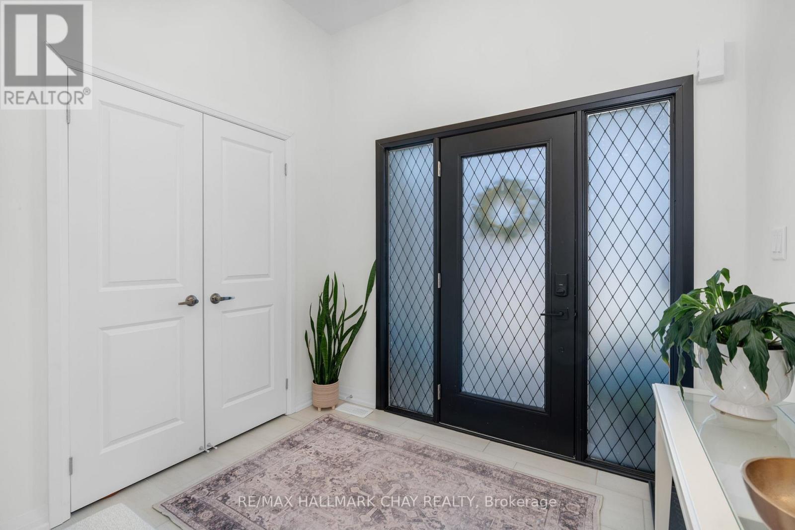 204 ROSANNE CIRCLE - Image 5