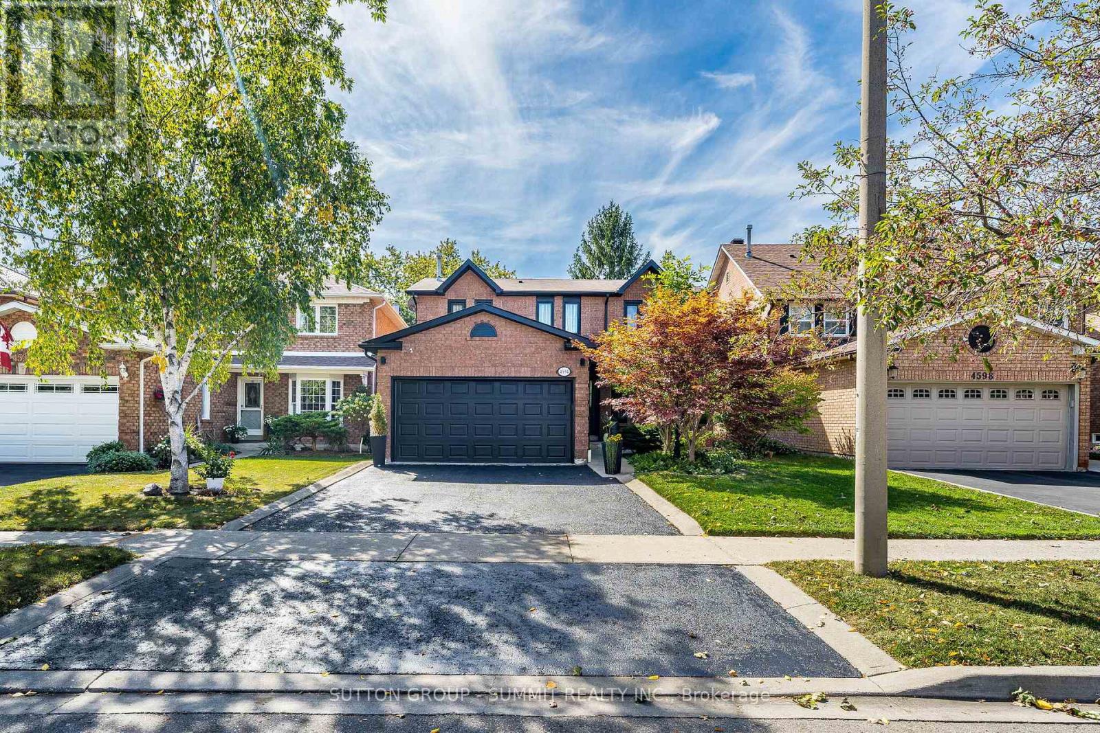 Photo of 4594 Gatineau Avenue