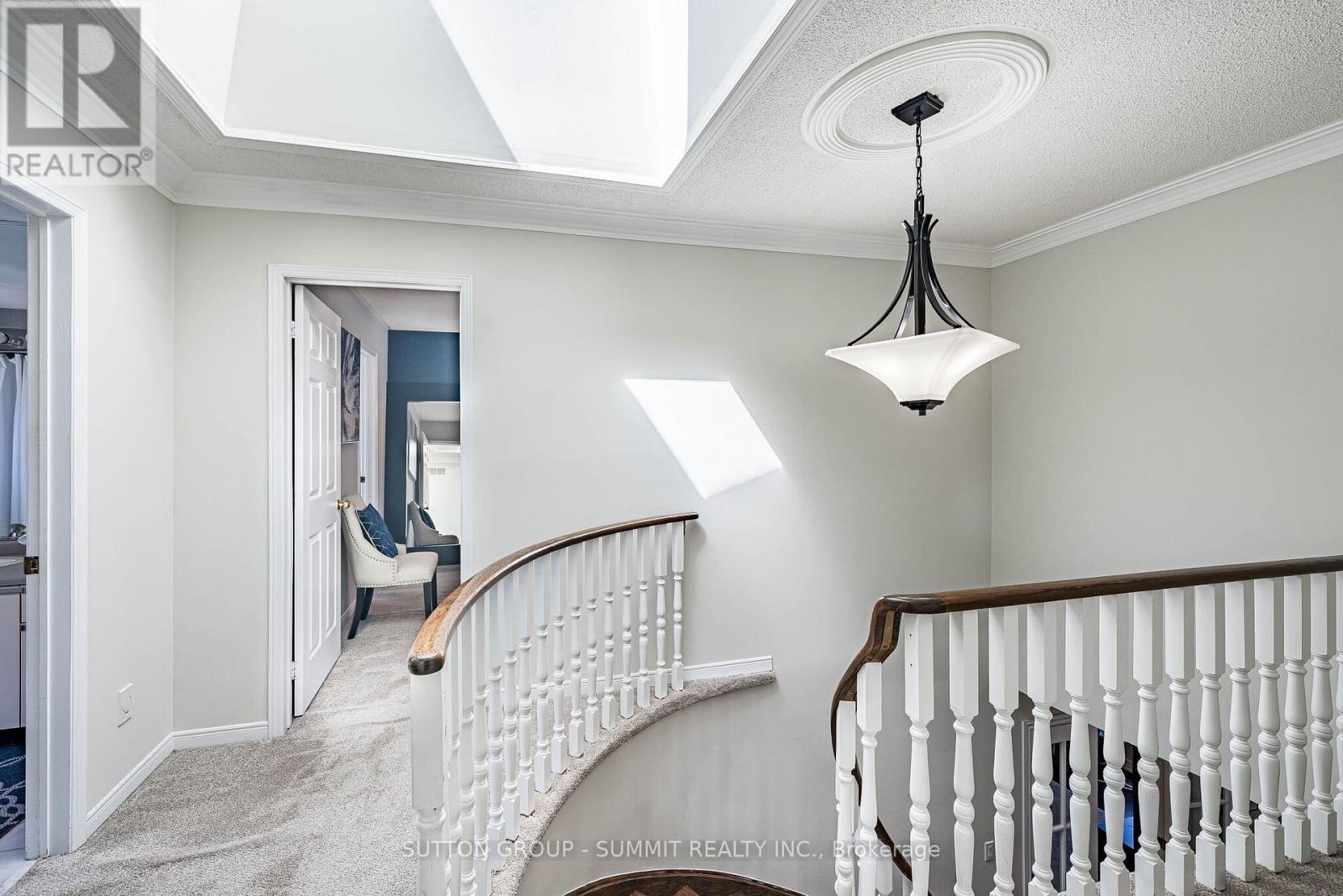 4594 GATINEAU AVENUE - 25