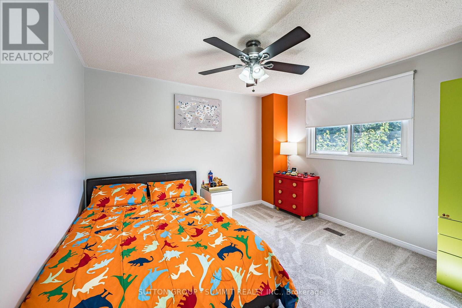 4594 GATINEAU AVENUE - Image 32