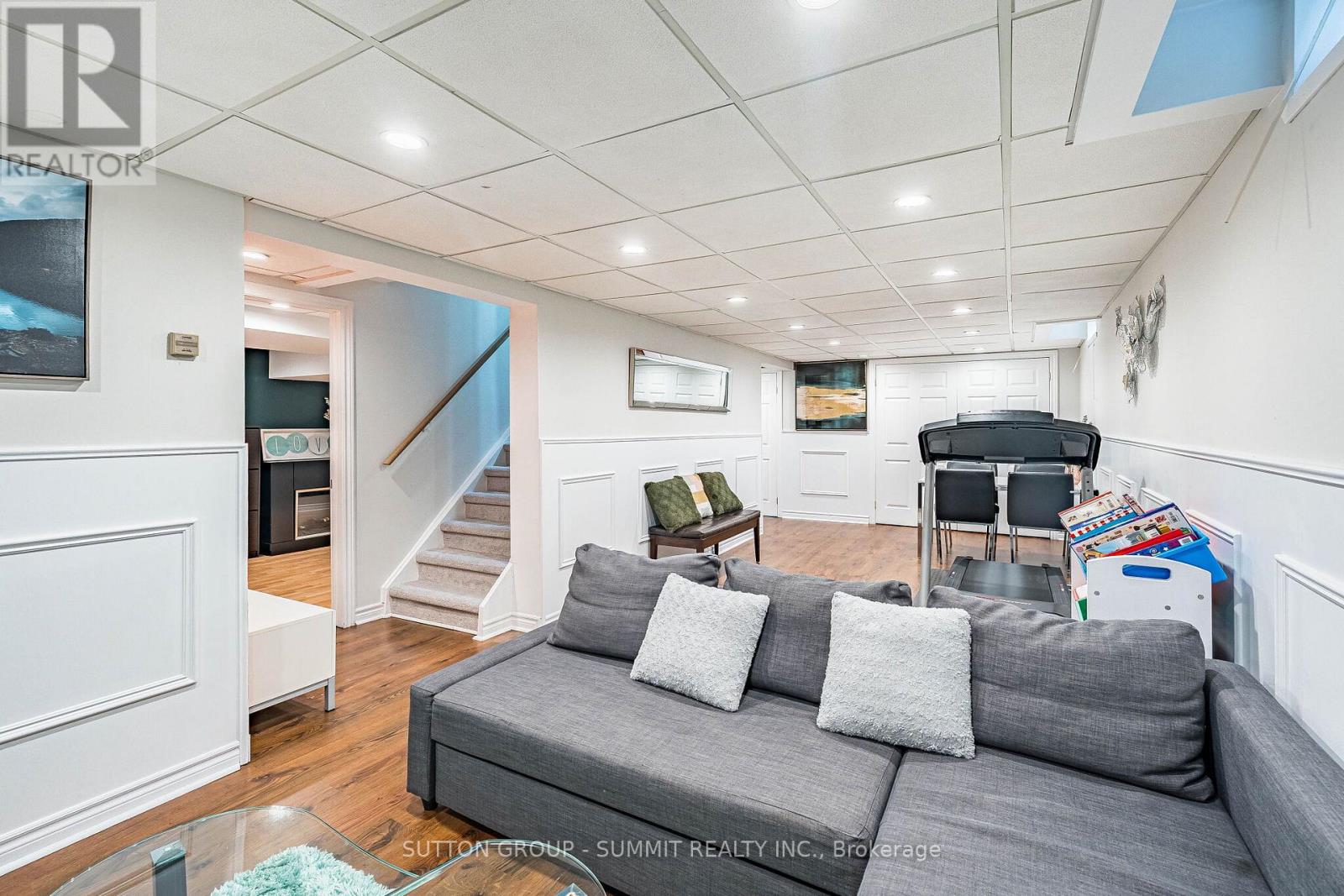 4594 GATINEAU AVENUE - Image 34
