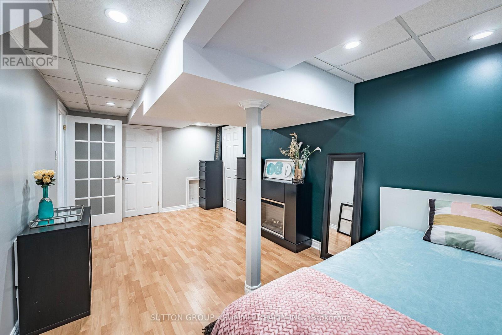 4594 GATINEAU AVENUE - Image 42