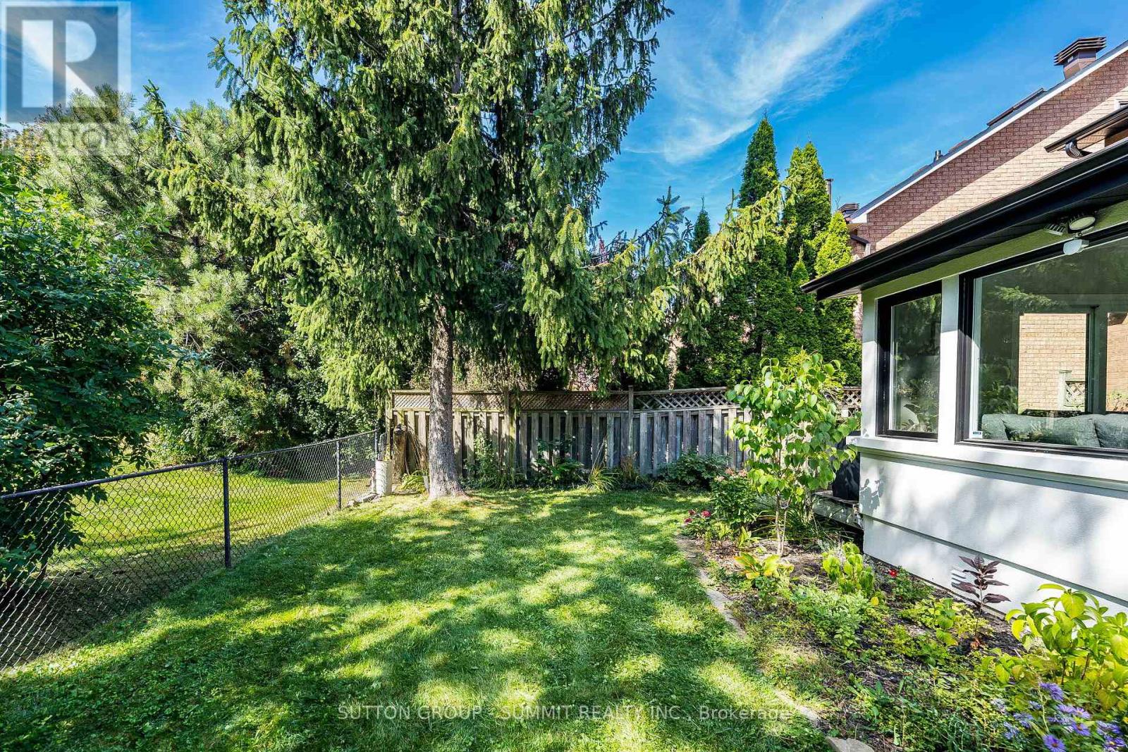 4594 GATINEAU AVENUE - 47