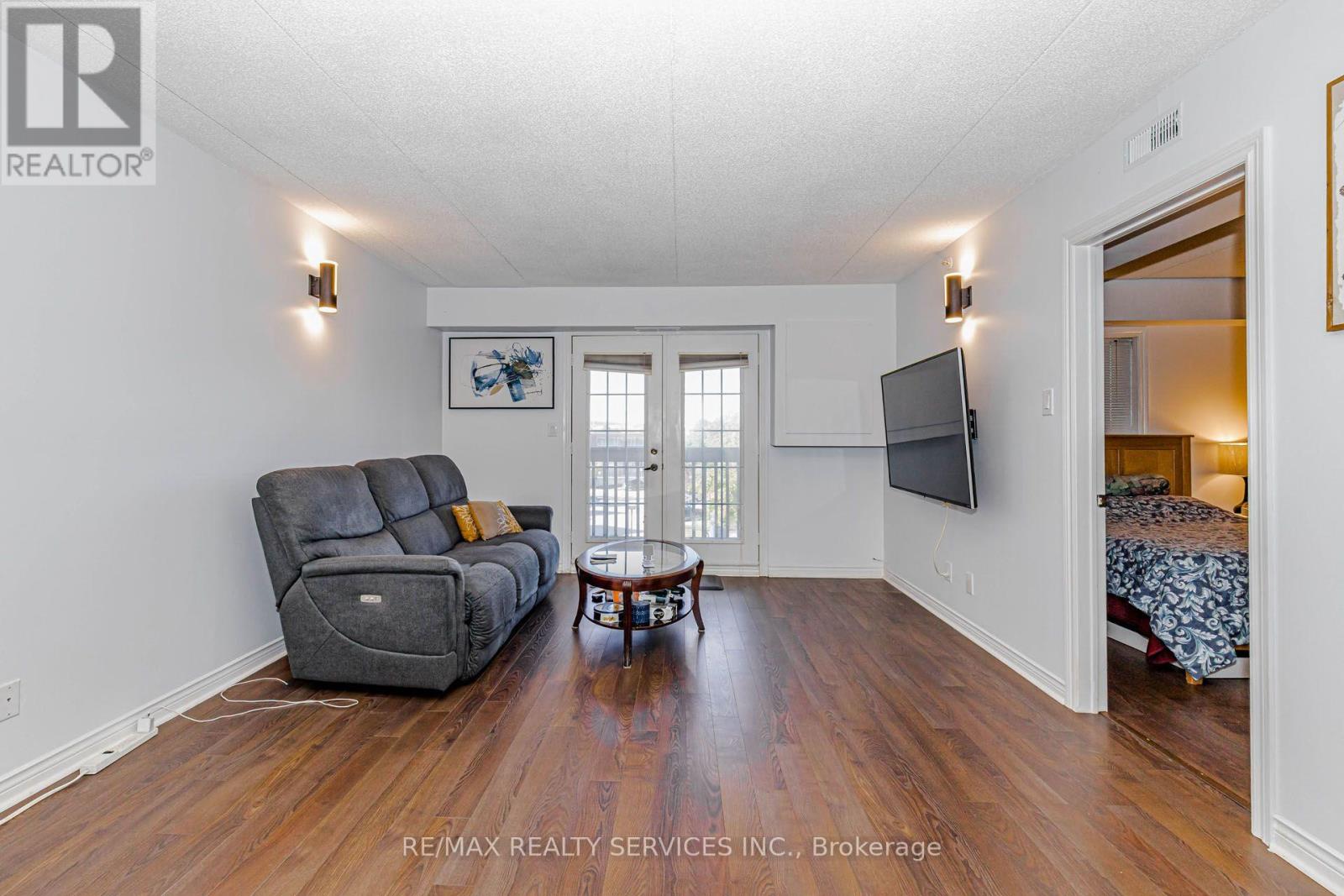 #310 4005 KILMER DRIVE - 11