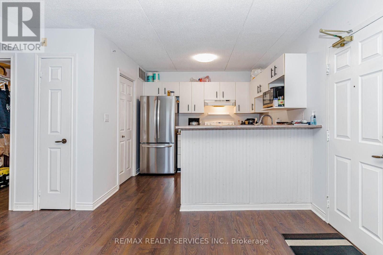 #310 4005 KILMER DRIVE - 16