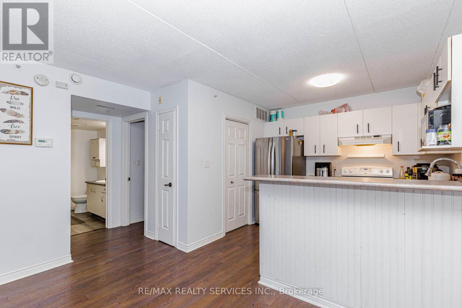 #310 4005 KILMER DRIVE - 17