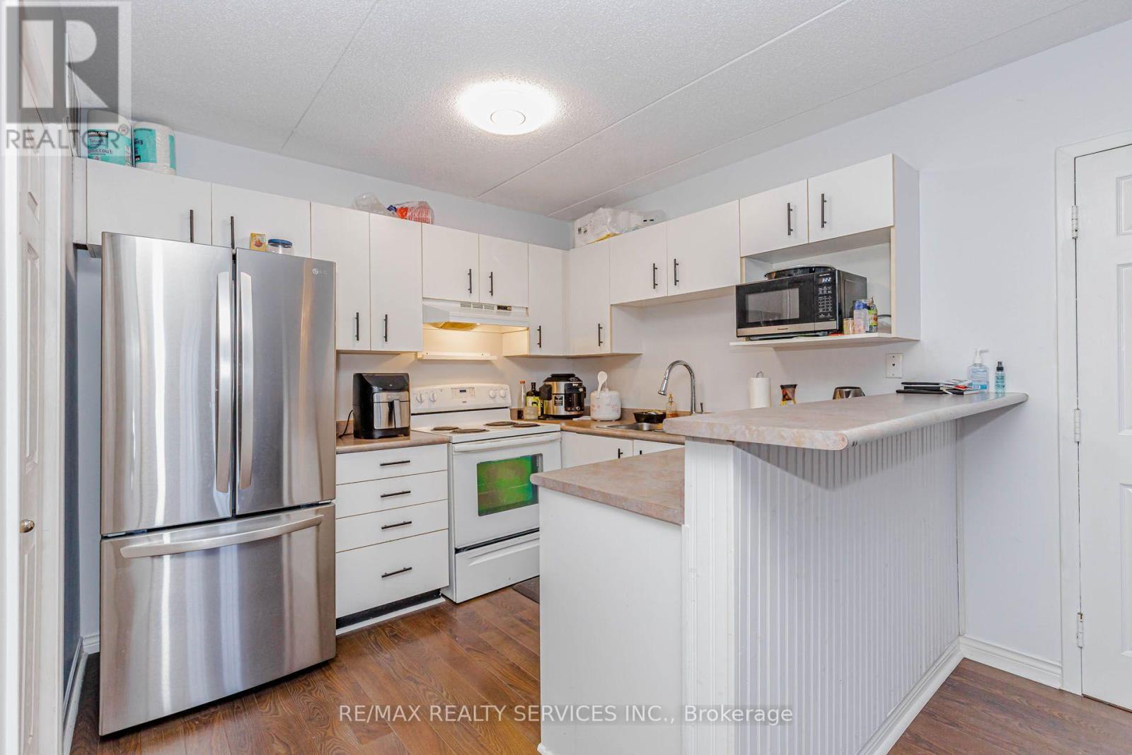 #310 4005 KILMER DRIVE - 18