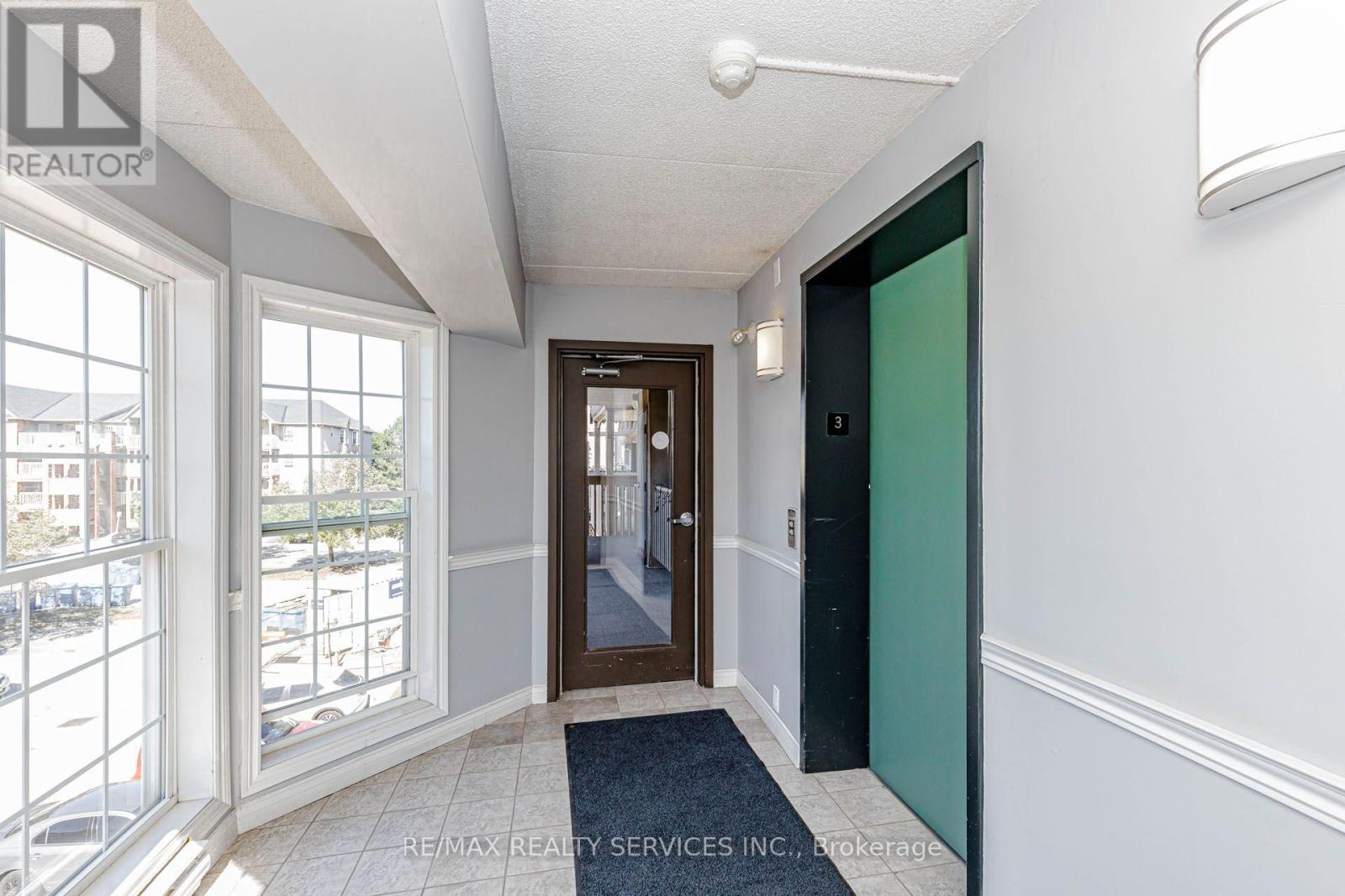 #310 4005 KILMER DRIVE - 5