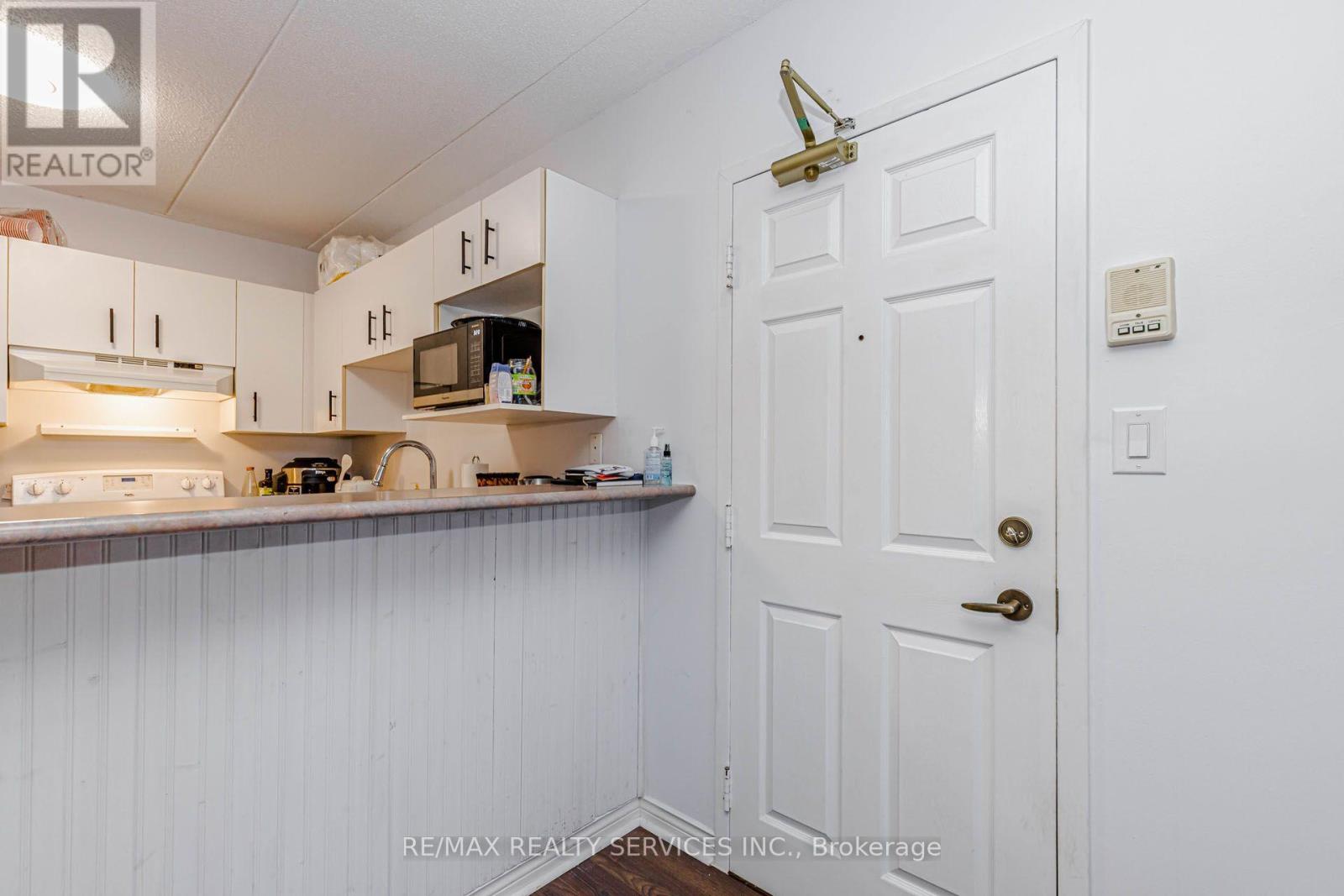 #310 4005 KILMER DRIVE - 9