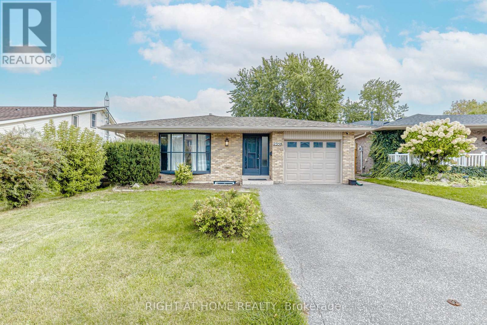 2358 ARNOLD CRESCENT - 1