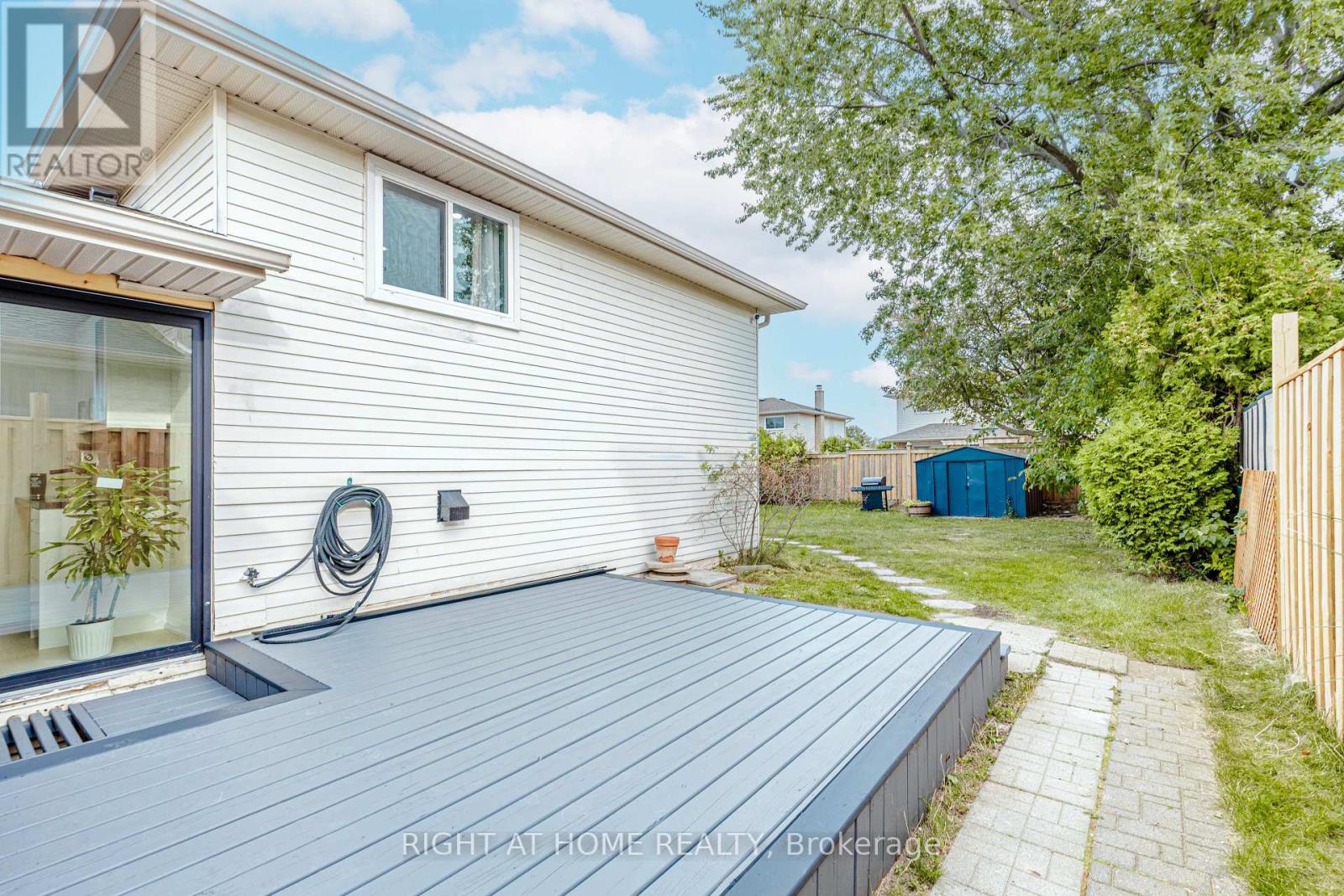 2358 ARNOLD CRESCENT - 47