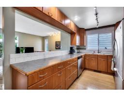 10282 87 St Nw, Edmonton, AB T5H1N6 Photo 12